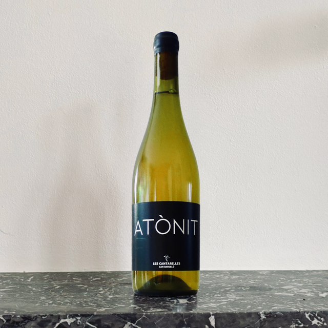 Les Cantarelles / Nuria Renom - Atonit